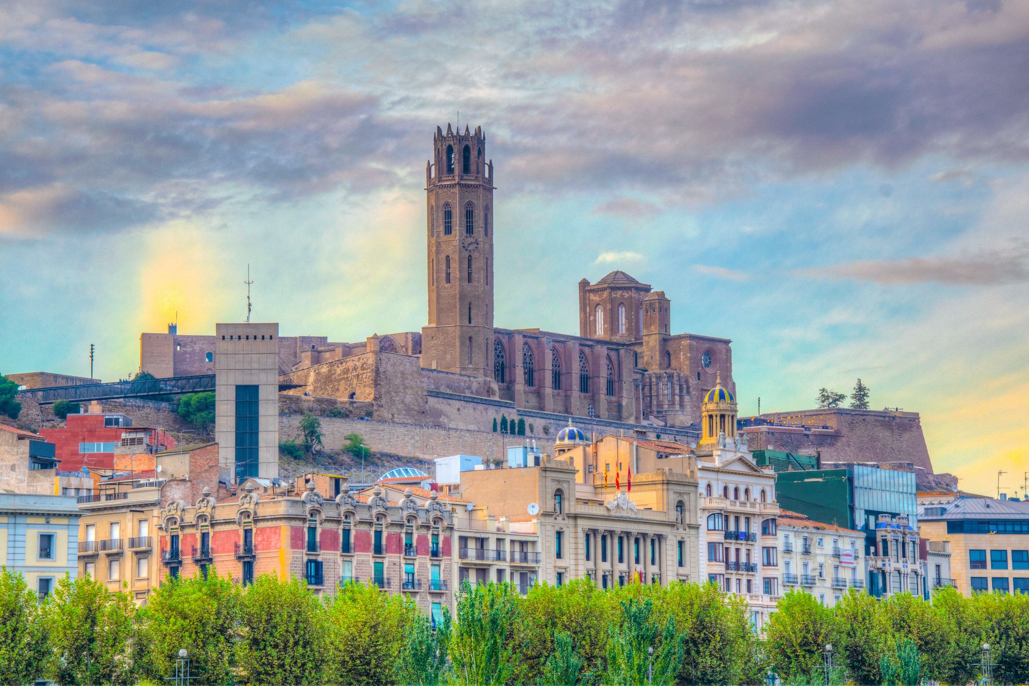 La provincia de Lleida tiene 439.727 habitantes y 31.595 empresas | iStock