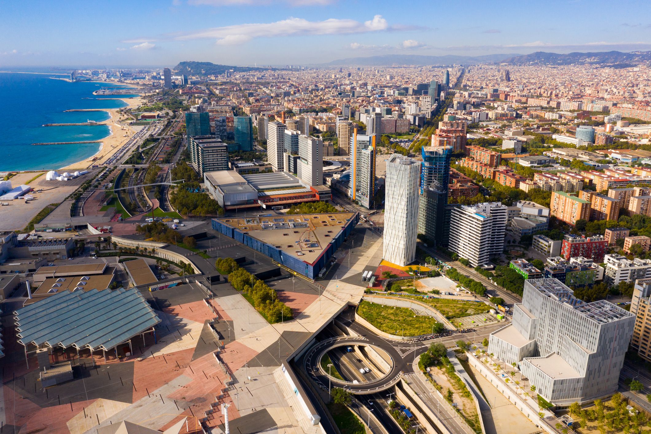 El Área Metropolitana de Barcelona (AMB) concentra a 3,3 millones de habitantes | iStock