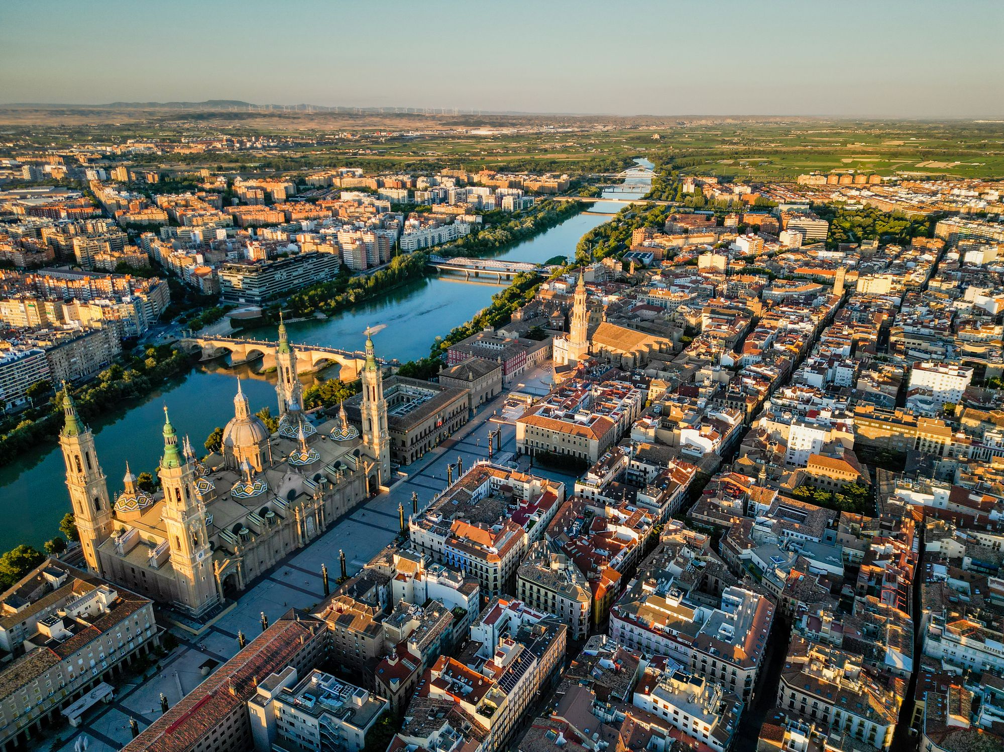  L'agilització de tràmits burocràtics és un dels punts forts de l'economia aragonesa | iStock