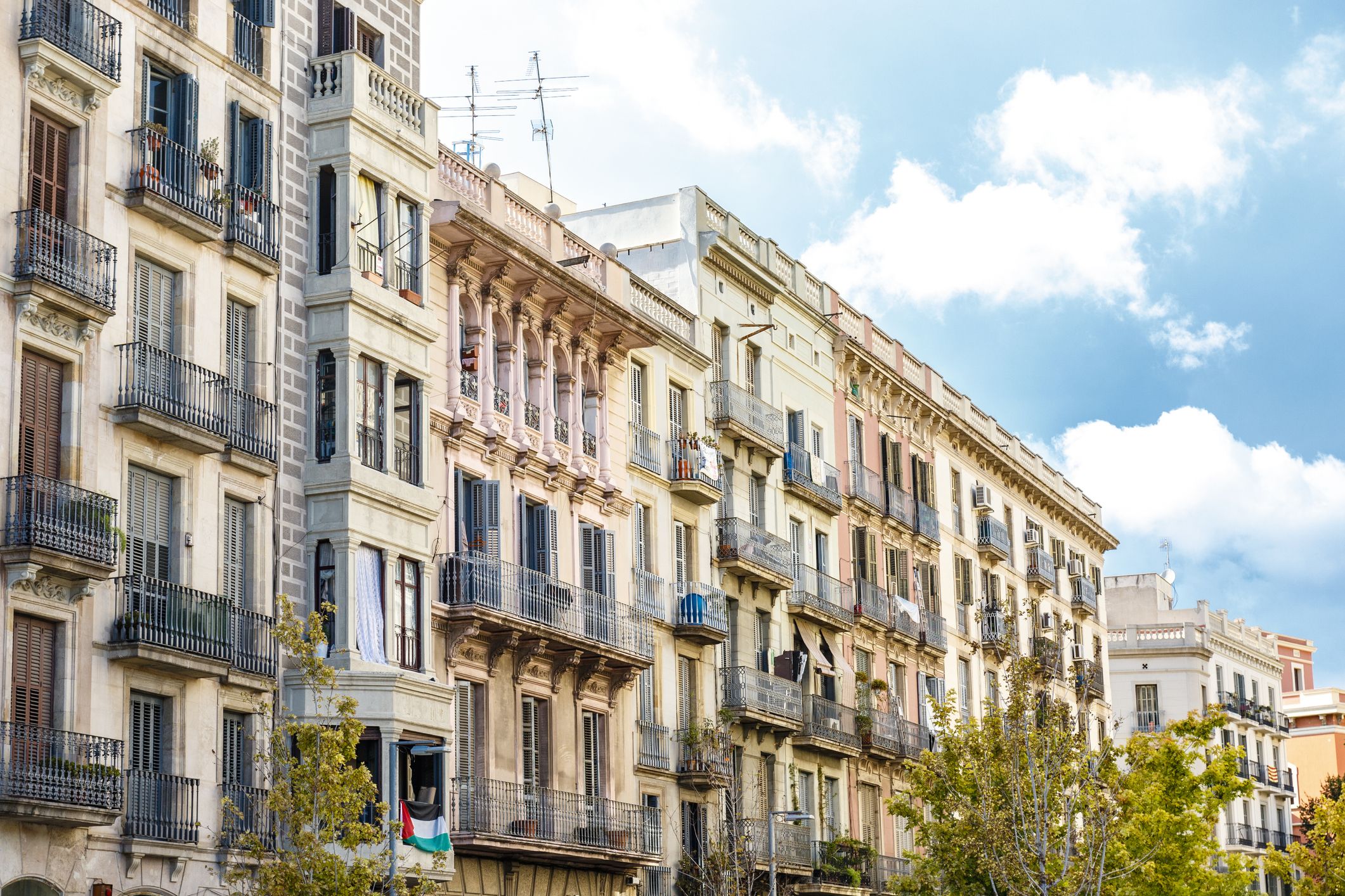 Varios edificios en el barrio del Born, en Barcelona | iStock