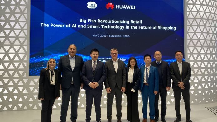 L'equip de Big Fish amb Huawei, el seu soci tecnològic | Cedida