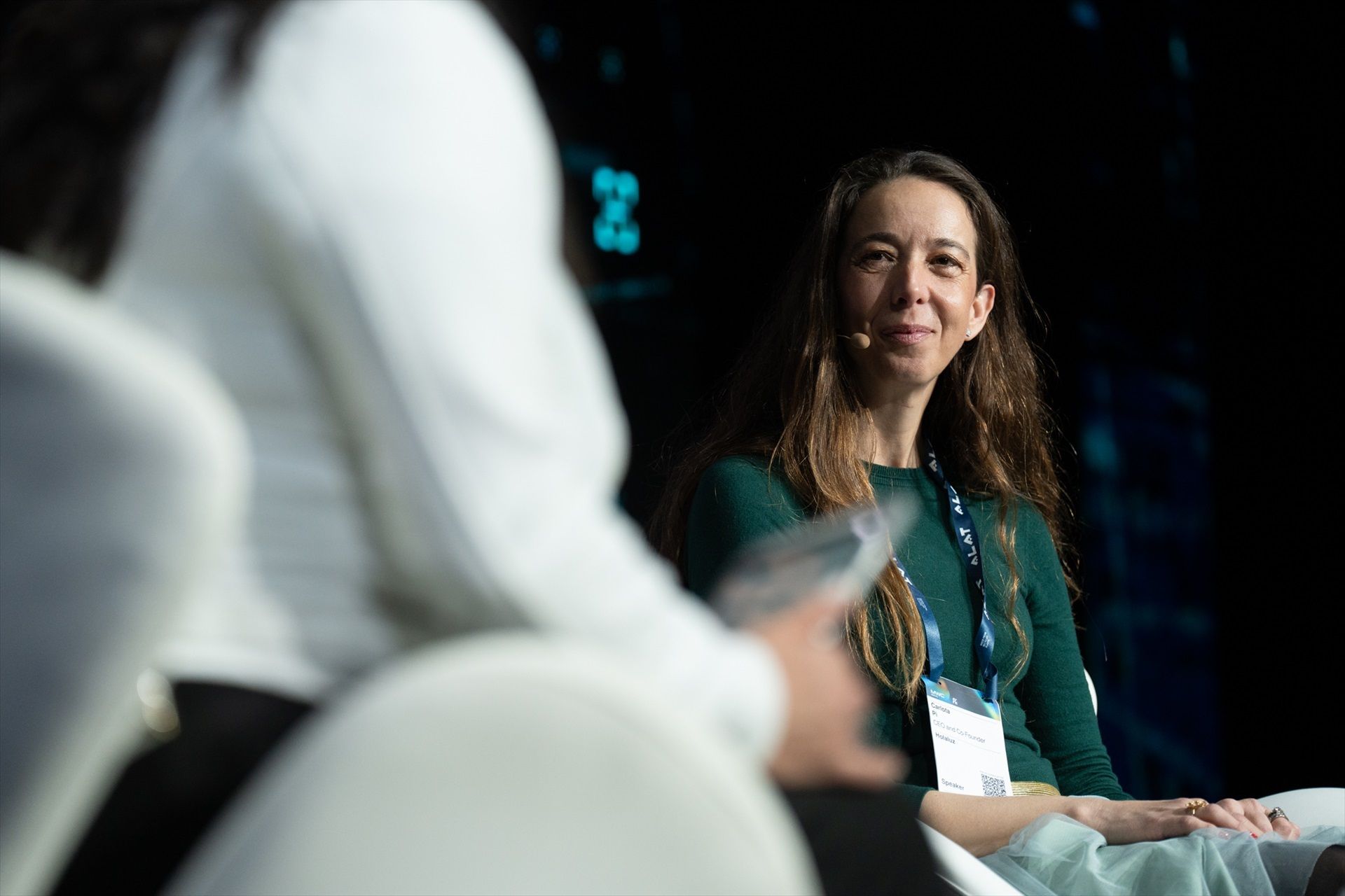 La CEO y cofundadora de Holaluz, Carlota Pi, durante una sección del Mobile World Congress 2025 | EP