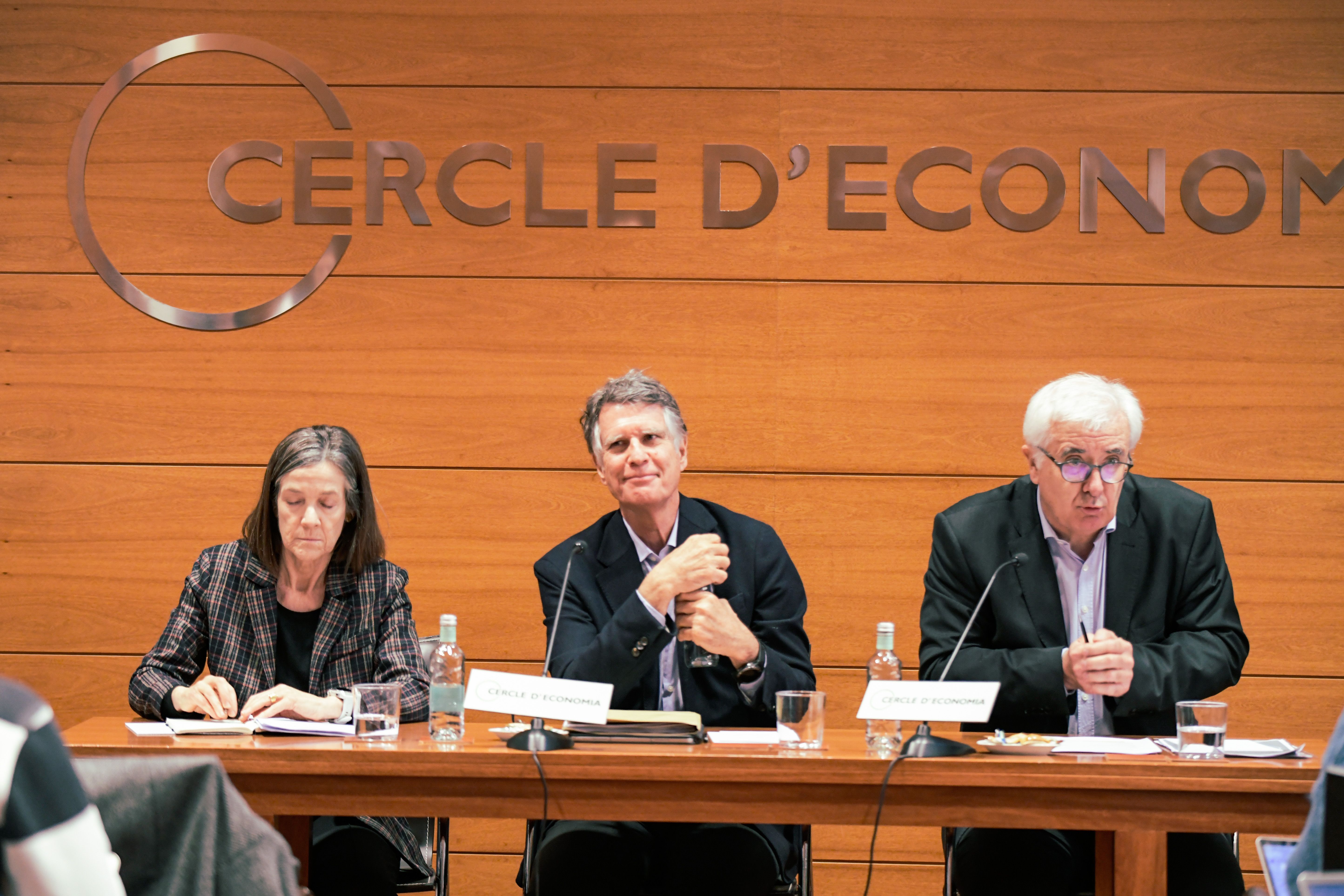 Teresa García‐Milá, Jaume Guardiola i Miquel Nadal, durant la presentació de la nota d'opinió del Cercle | Cercle d'Economia