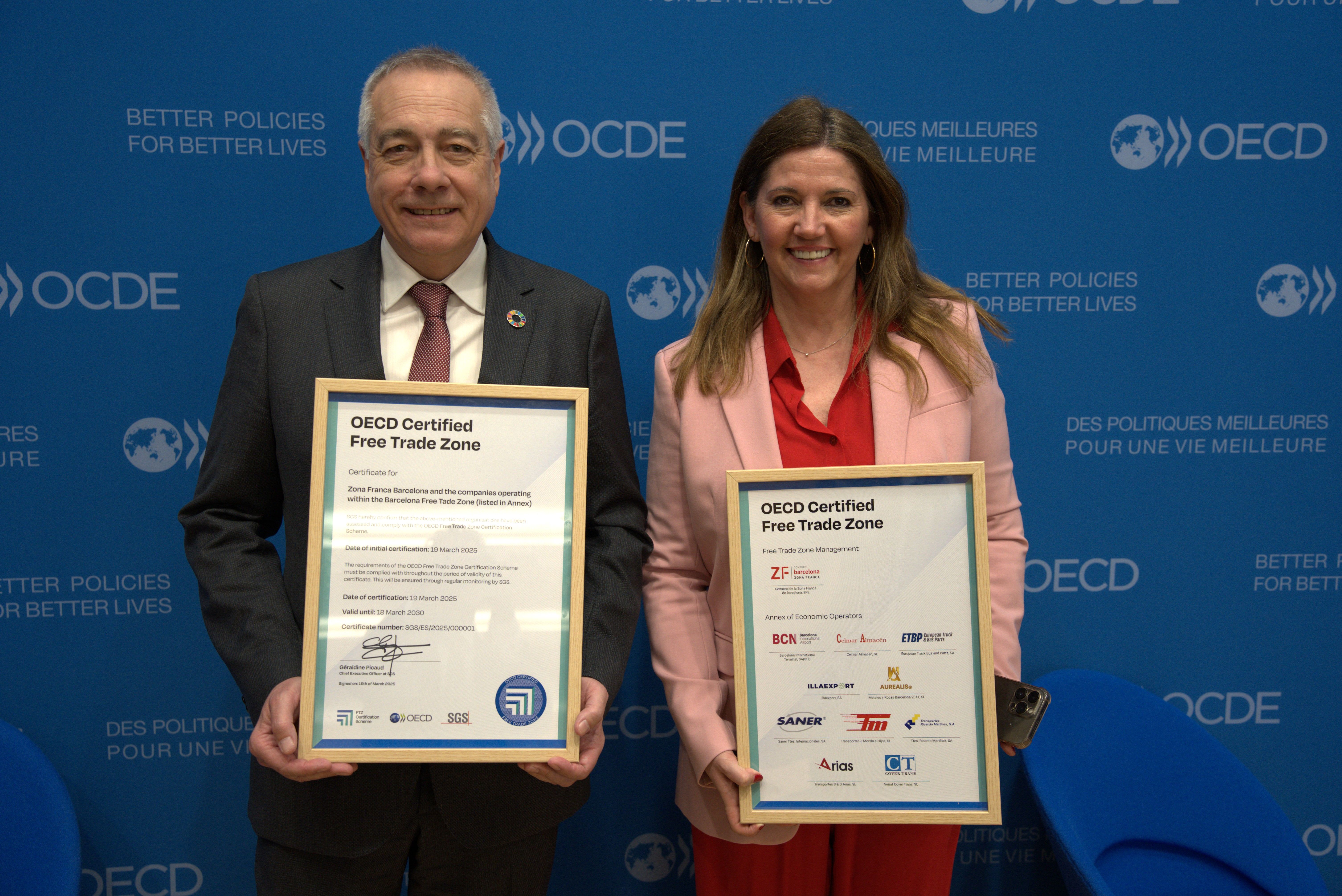 Pere Navarro, delegat especial de l'Estat en el Consorci de la Zona Franca de Barcelona (CZFB), i Blanca Sorigué, directora general del CZFB