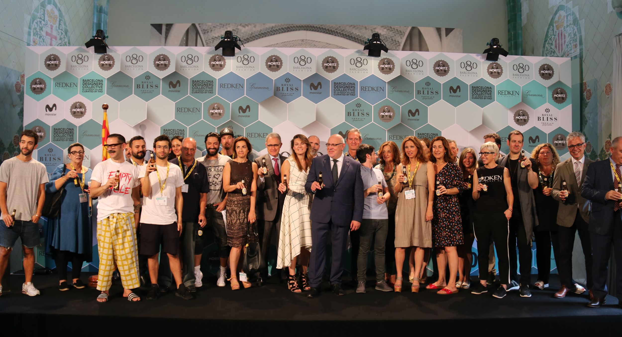 Foto de família a la inauguració de la vintena edició de la 080 Barcelona Fashion