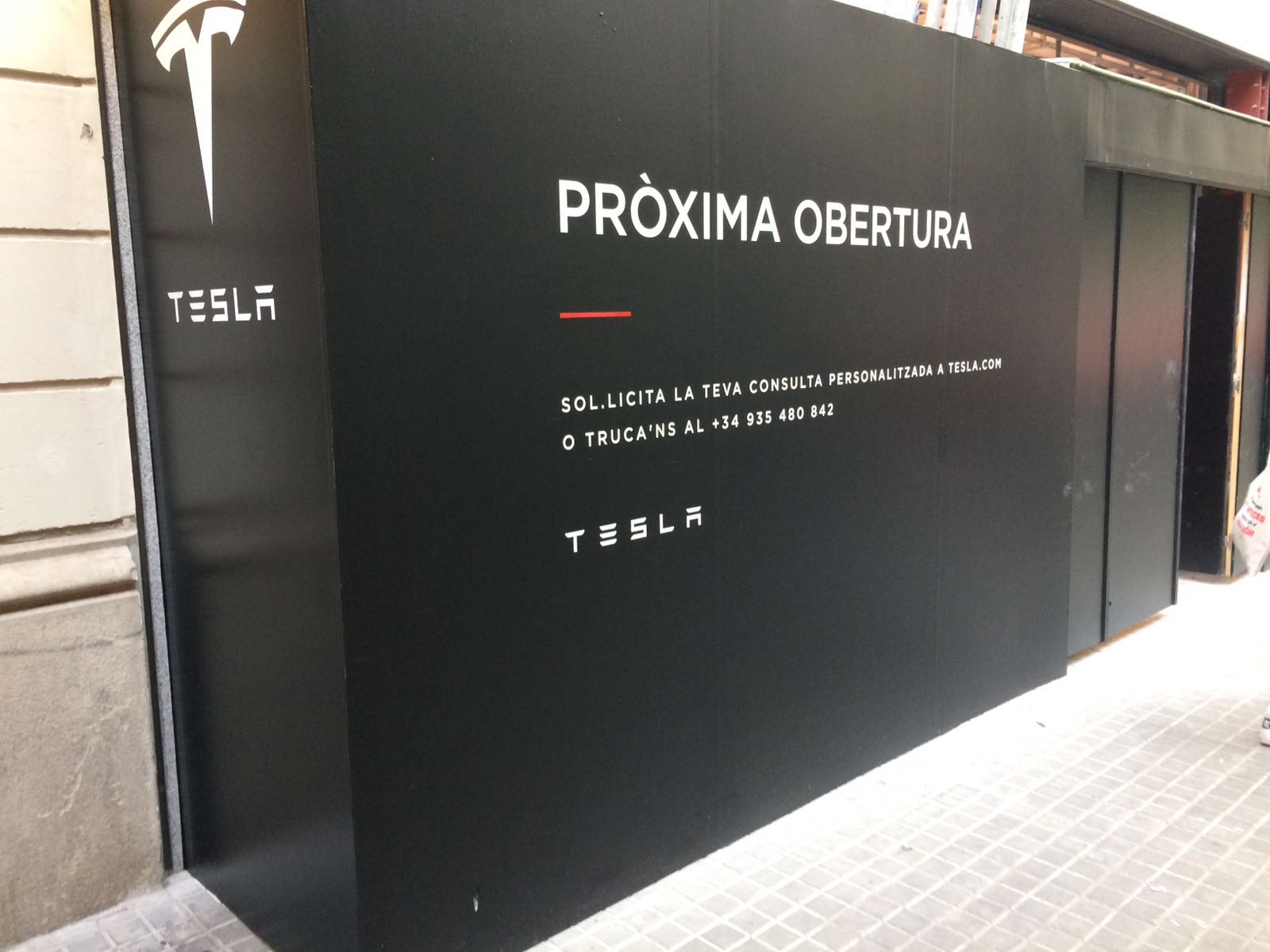 Tesla prepara l'obertura d'una botiga a Barcelona | PGF