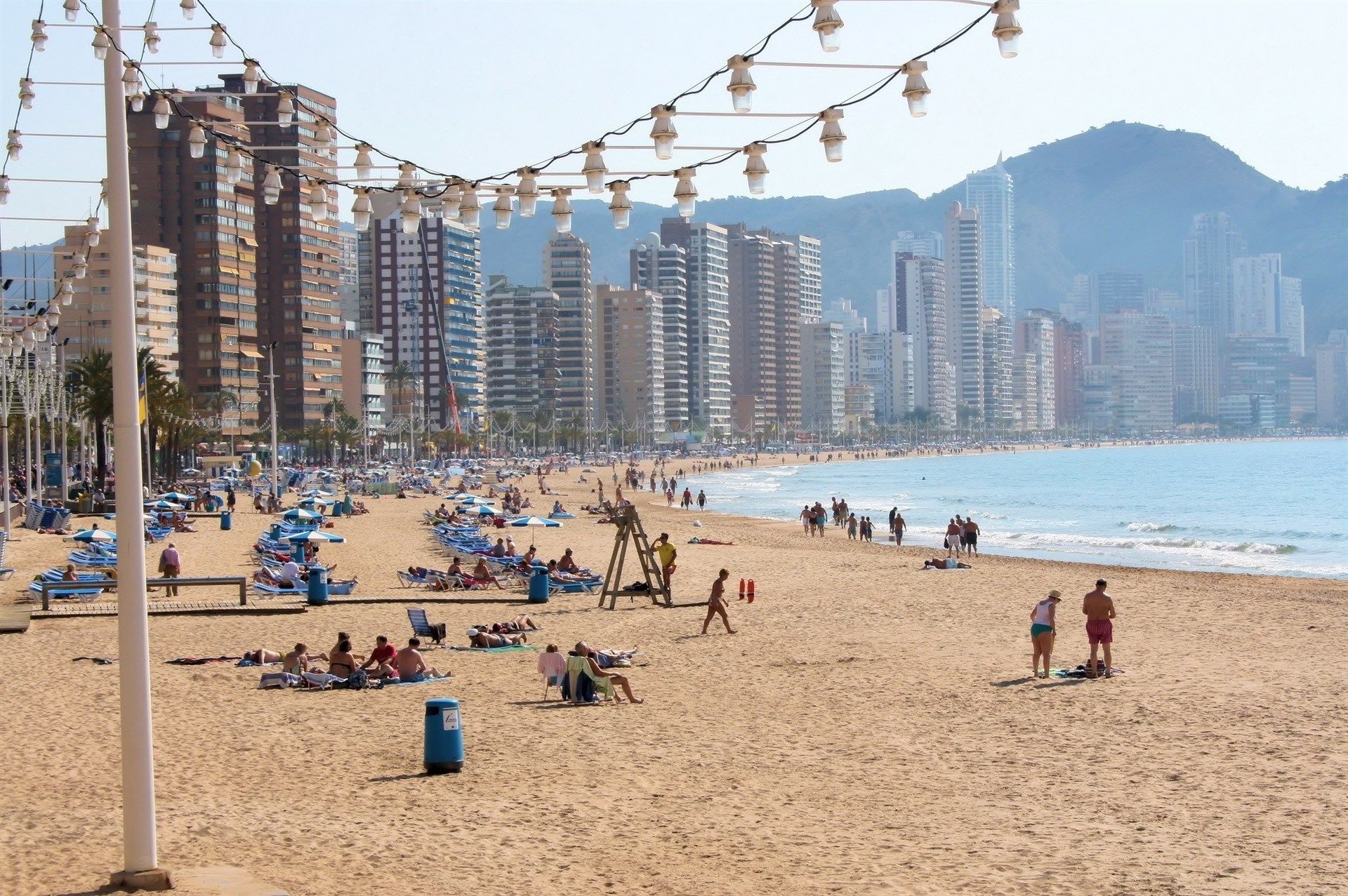 Catalunya, Balears i Andalusia lideren l'arribada de turistes estrangers a l'agost