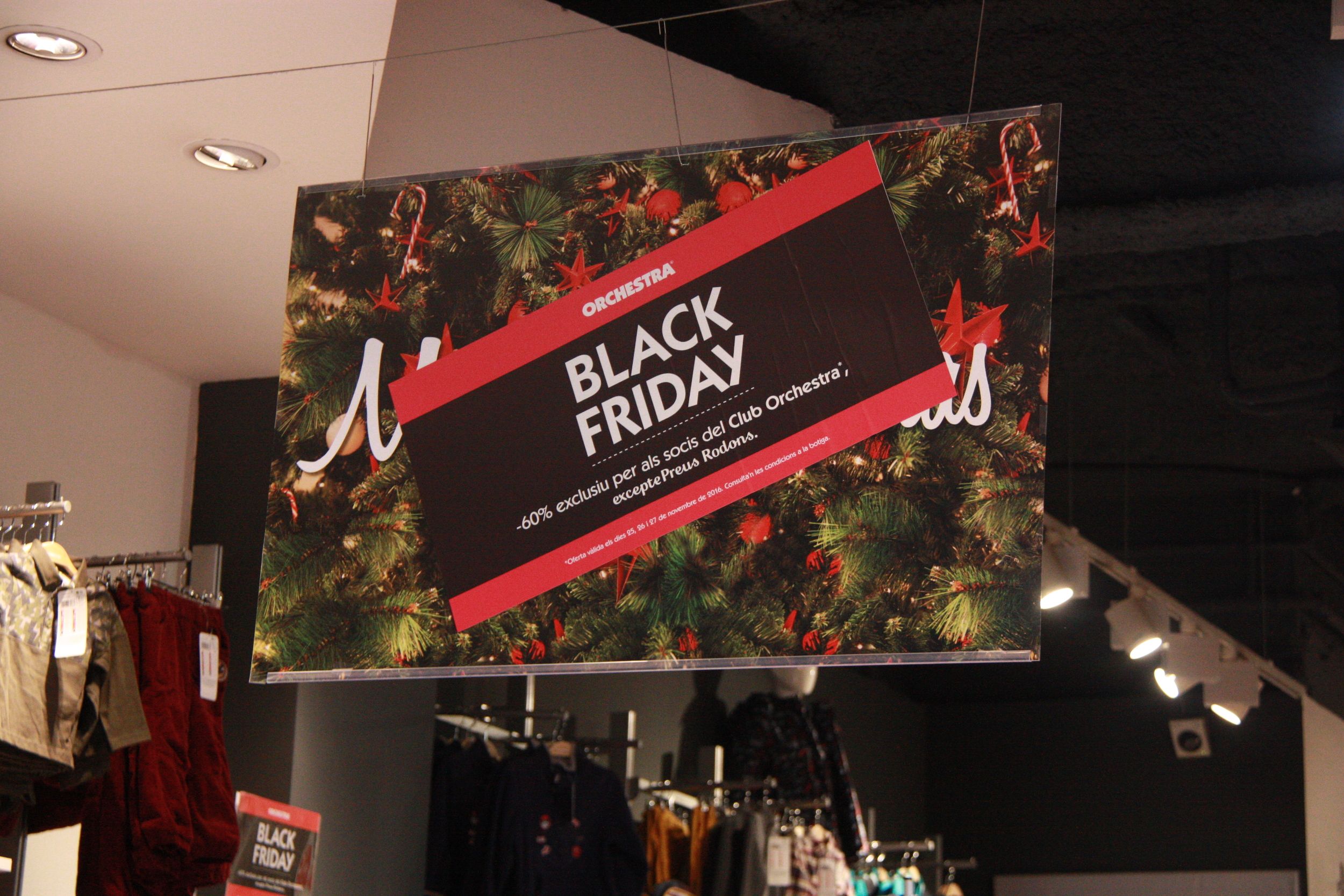 Una de les promocions que arriben pel Black Friday | J. Molina (ACN)