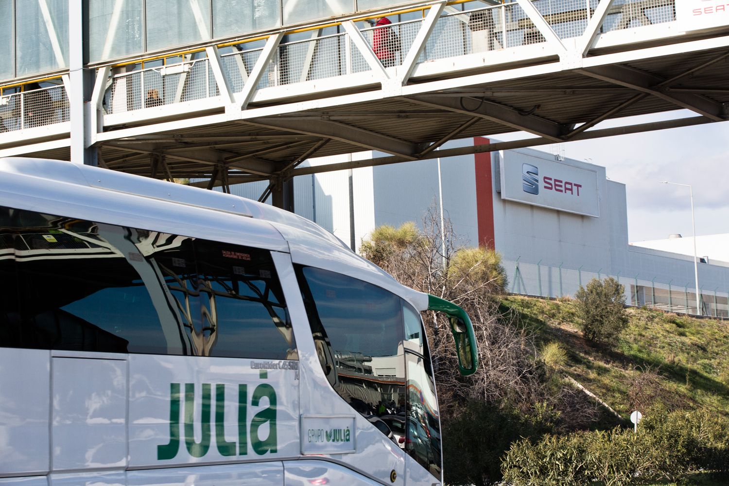 El Grupo Julià es el proveedor del servicio de buzo de la empresa Seat | Grupo Julià