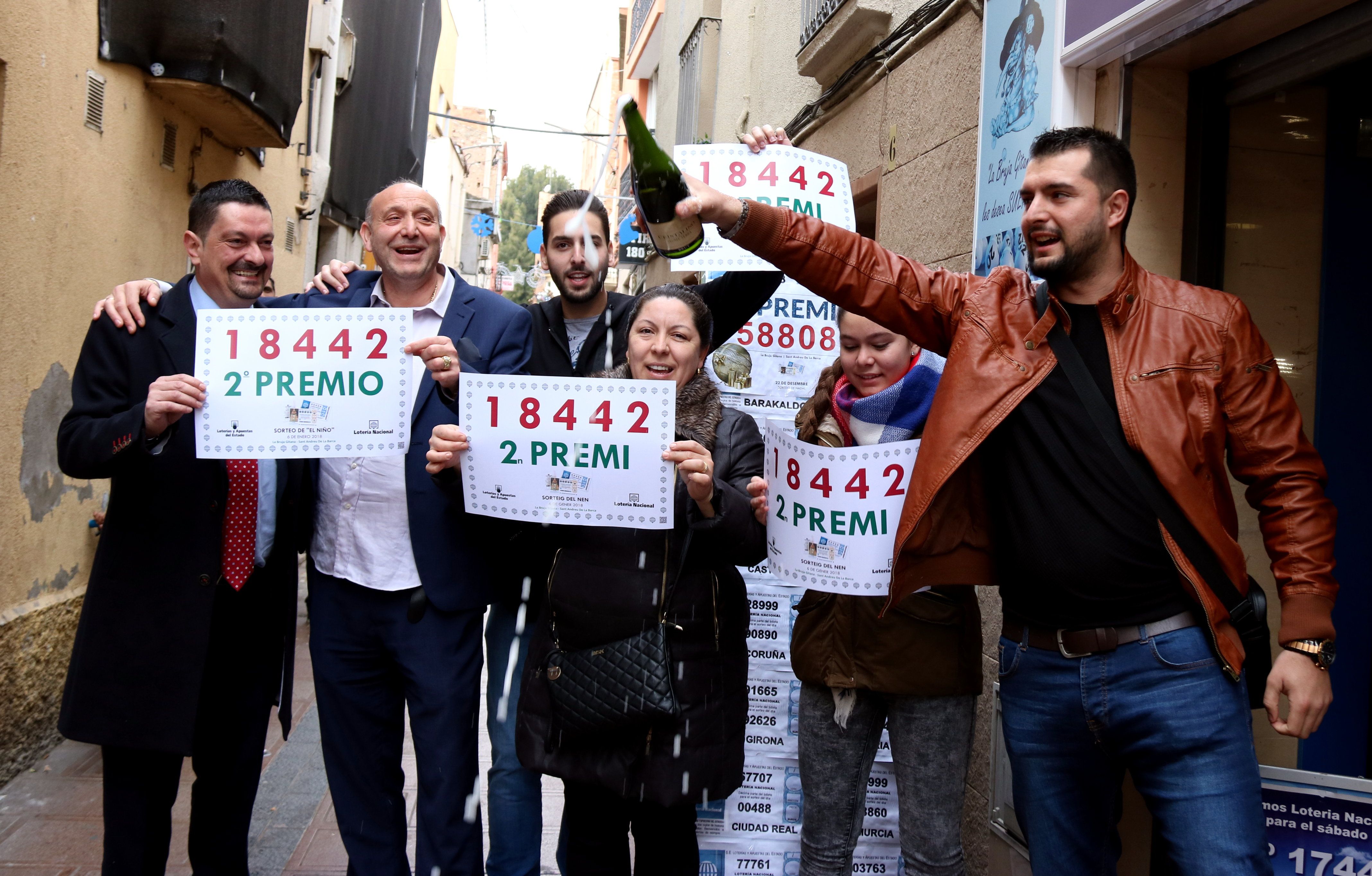 L'administració de Sant Andreu de la Barca reparteix sort pel Niño | ACN