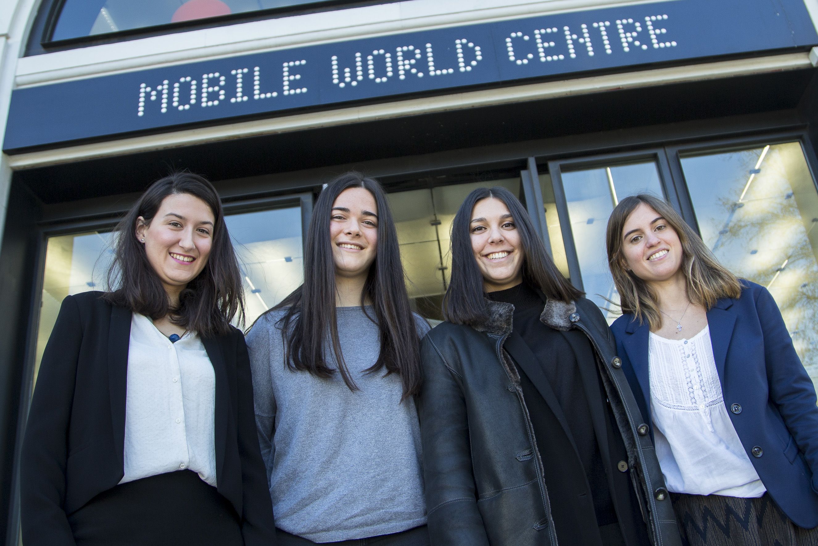 Jara Forcadell, Elsa Rodríguez, Paula Huertas y Anna Grau, miembros de Young IT Girls | Àngel Bravo