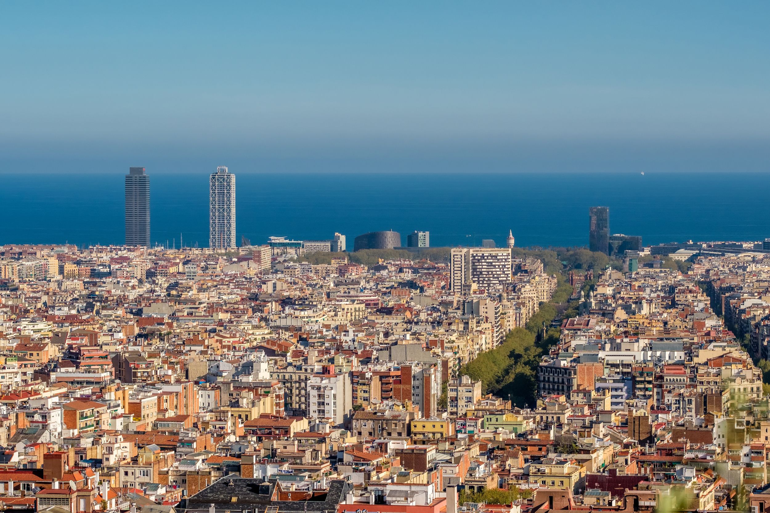 La ciudad de Barcelona es un polo de atracción internacional| Acistock