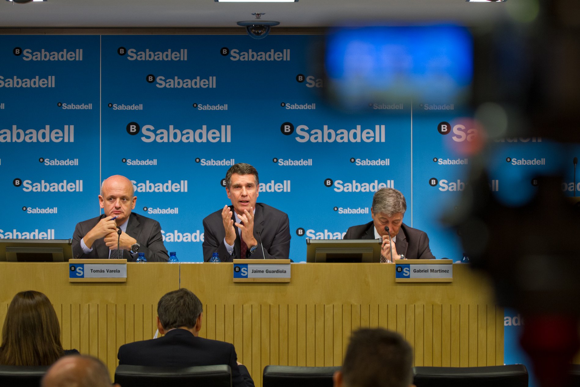 Tomás Varela, director general i financer, Jaume Guardiola, conseller delegat, i Gabriel Martínez, director de comunicació externa i imatge corporativa de lentitat