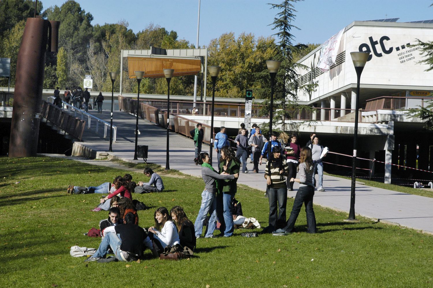 Estudiants a la Universitat Autònoma de Barcelona