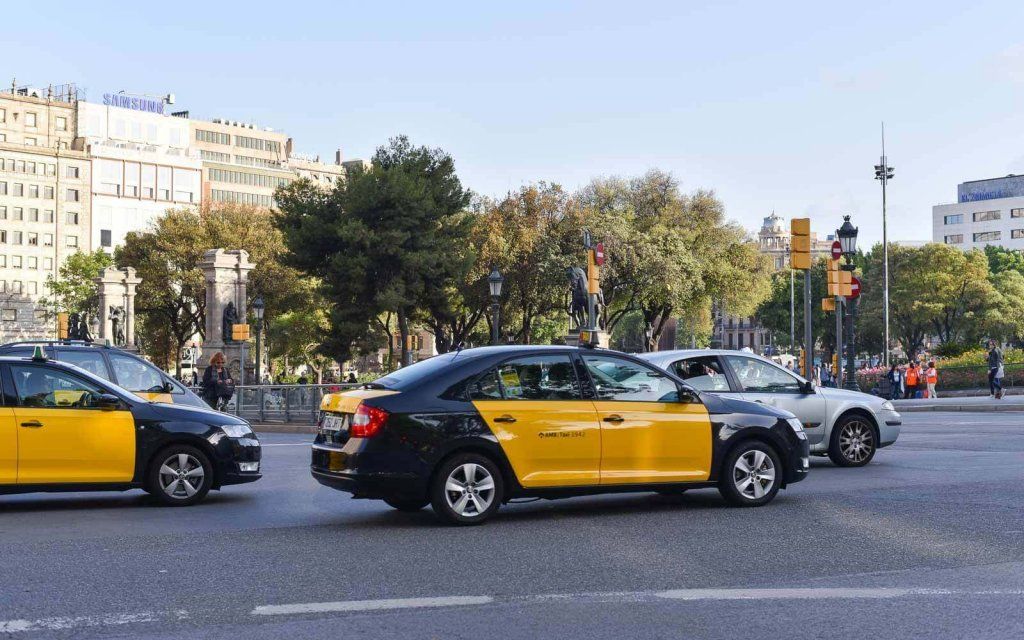 Un taxi a Barcelona | iStock