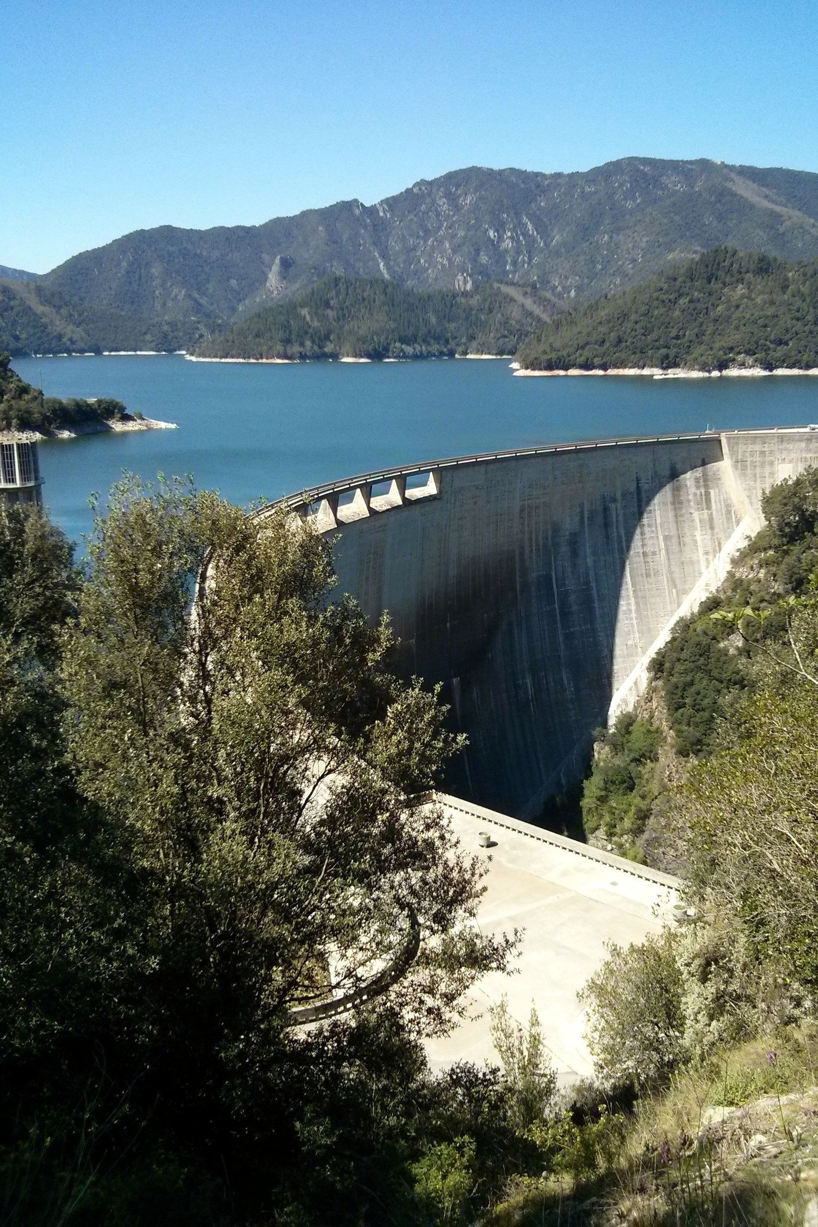 Pla general de la presa de Susqueda on Endesa genera energia