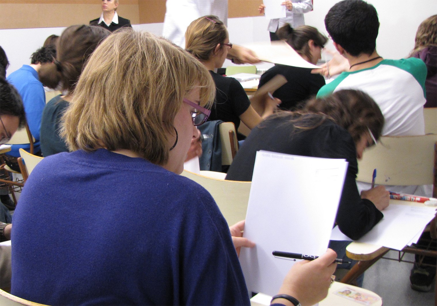 Una aspirant en una convocatòria d'oposicions 