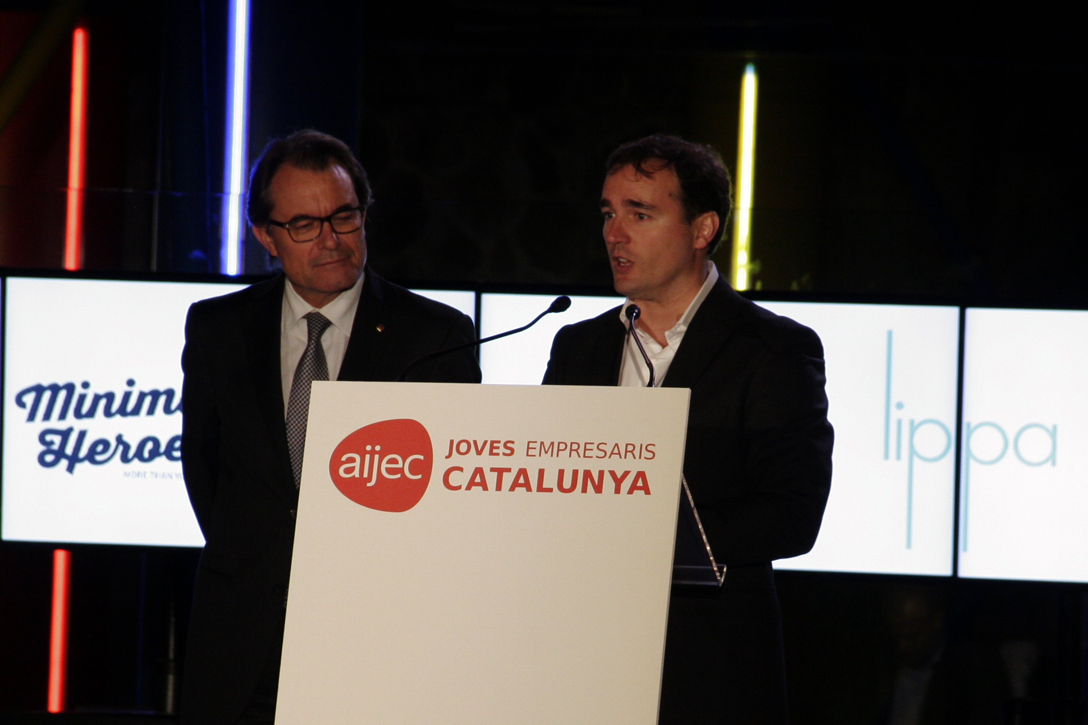 Jordi Priu i Artur Mas durant l'entrega de premis de l'AIJEC