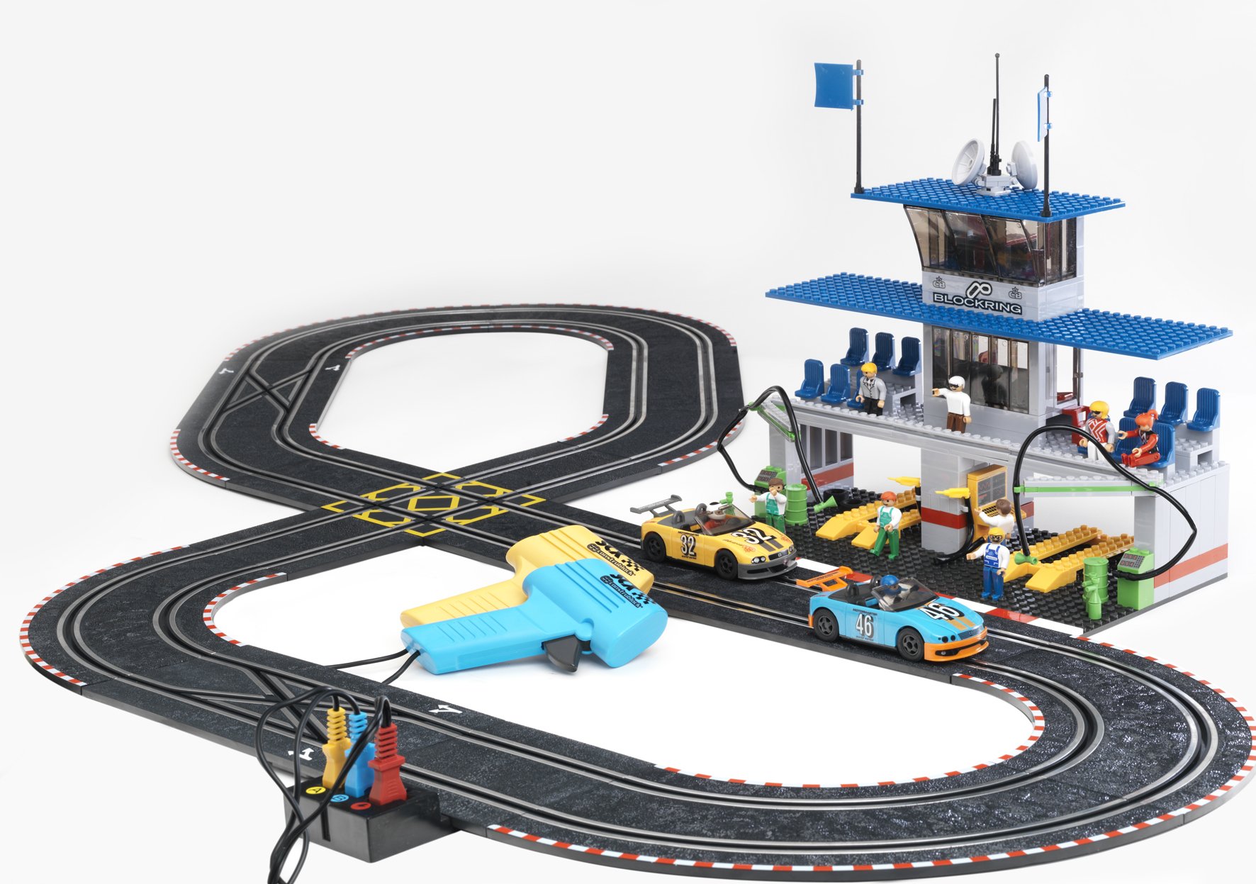 Scalextric Construblock, el producte estrella de la companyia per aquest Nadal que compagina el joc de slots amb el de la construcció