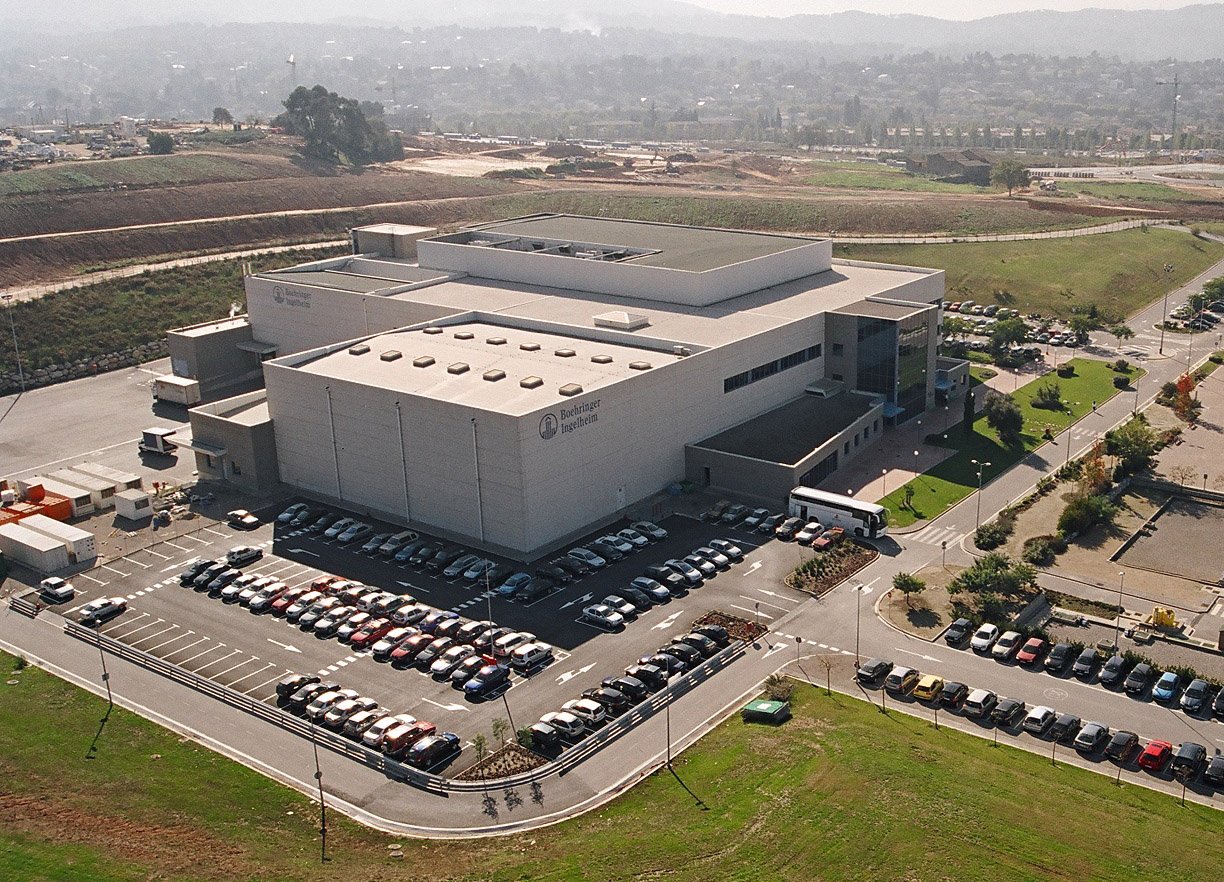 L'edifici de producció farmacèutica de Boehringer Ingelheim a Sant Cugat del Vallès