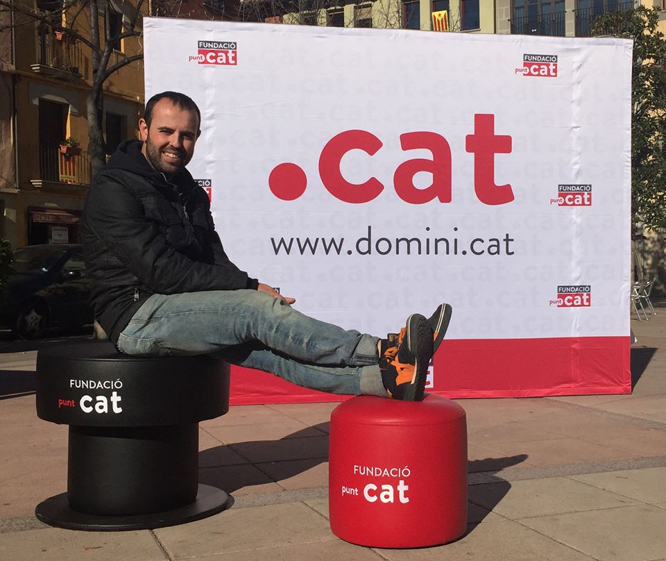 L'humorista Peyu que dóna suport a la tasca de la Fundació de normalitzar l'ús del català a Internet