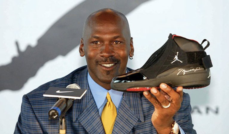 Michael Jordan i les vambes Nike amb la seva imatge, una icona d'allò més rendible